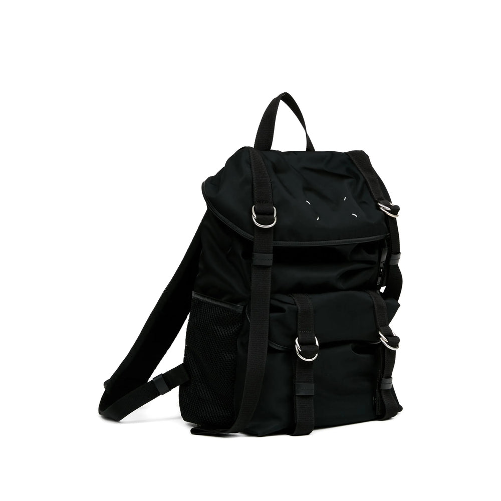 Sleek Magnetic Tote