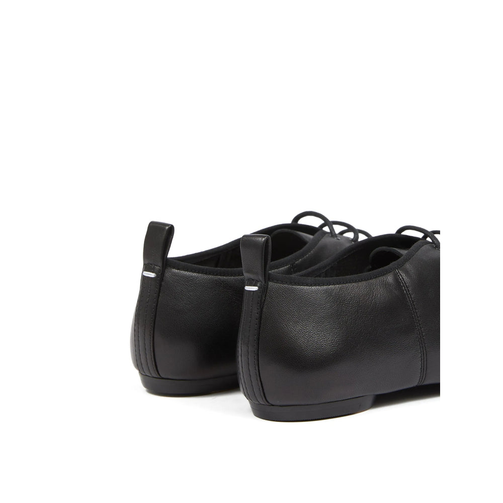 Classic Lace-up Boot