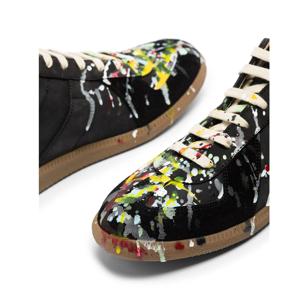 Sneaker