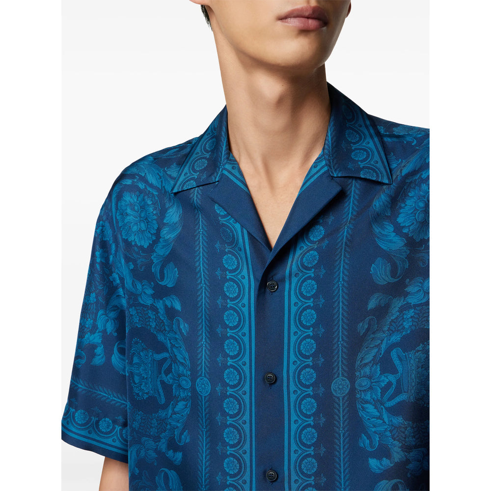 Silk Vibrance Button Collar