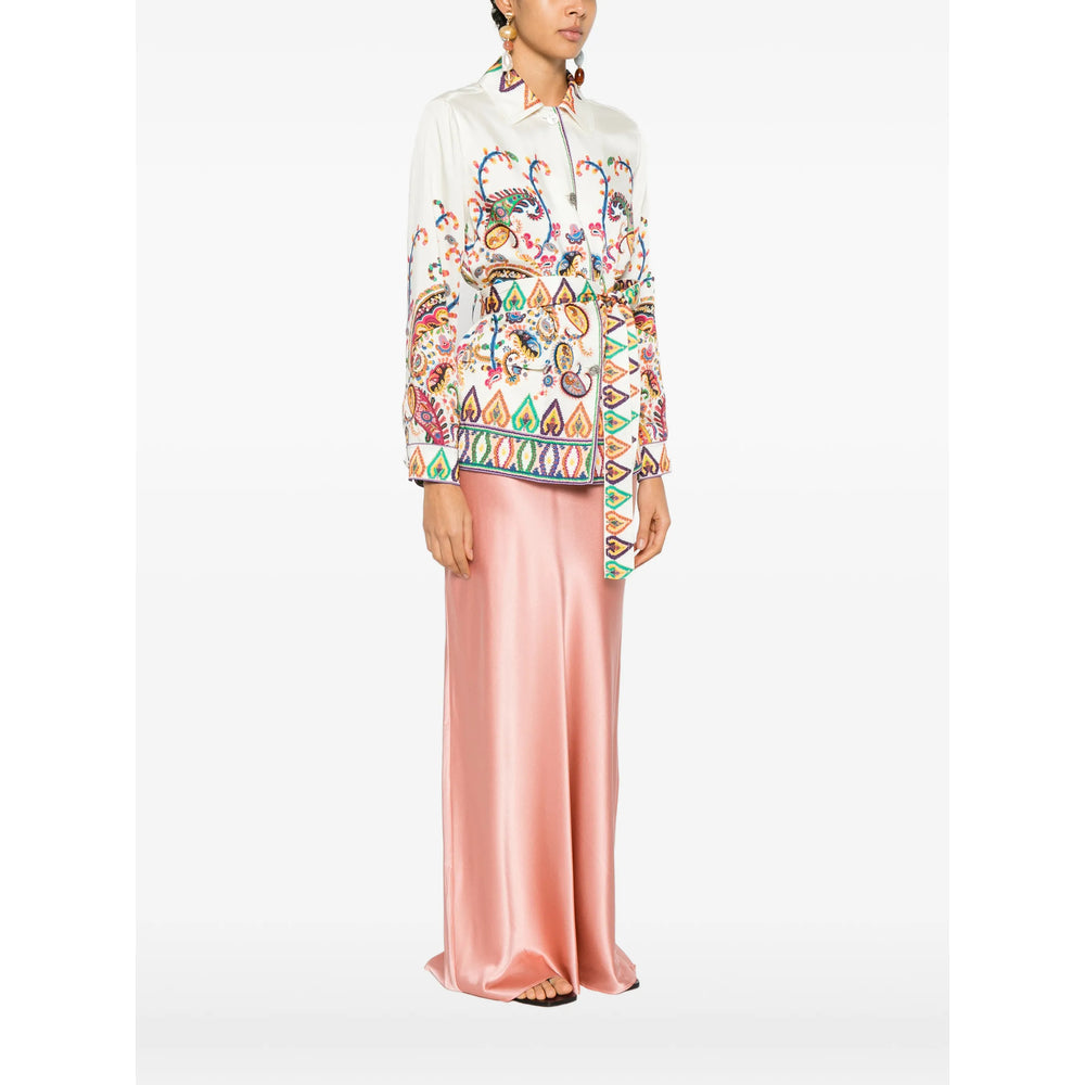 Crisp Paisley Shawl Collar