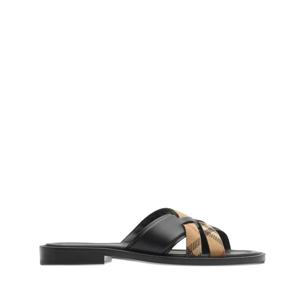 Shoe