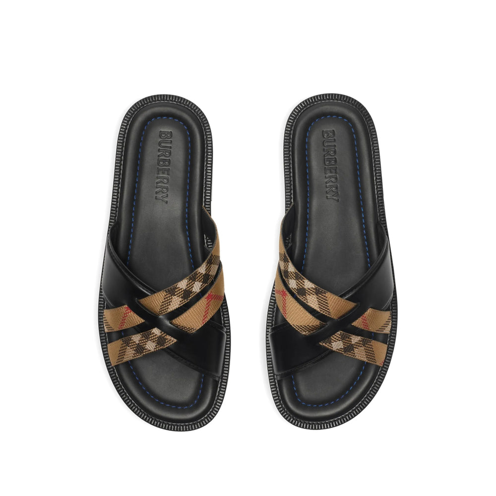 Shoe
