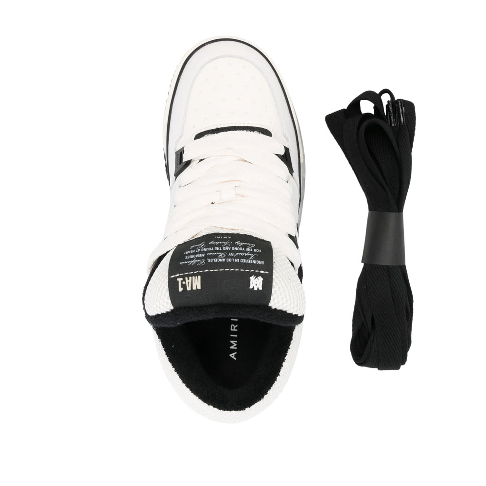 Smooth Grain Leather Sneaker