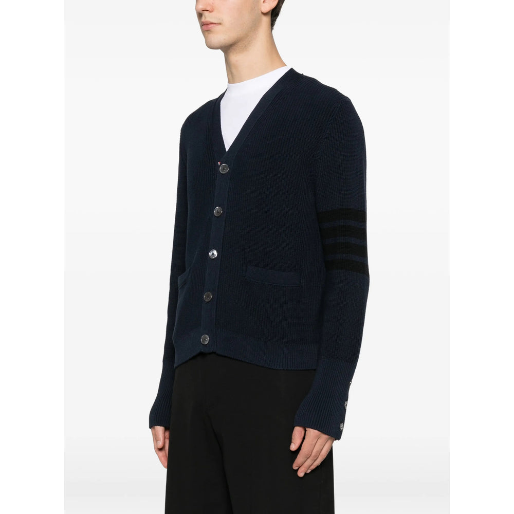 Contrasting V-neck Sweater