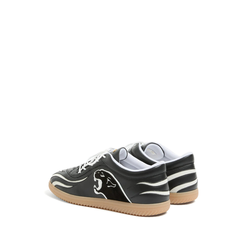 Sneaker