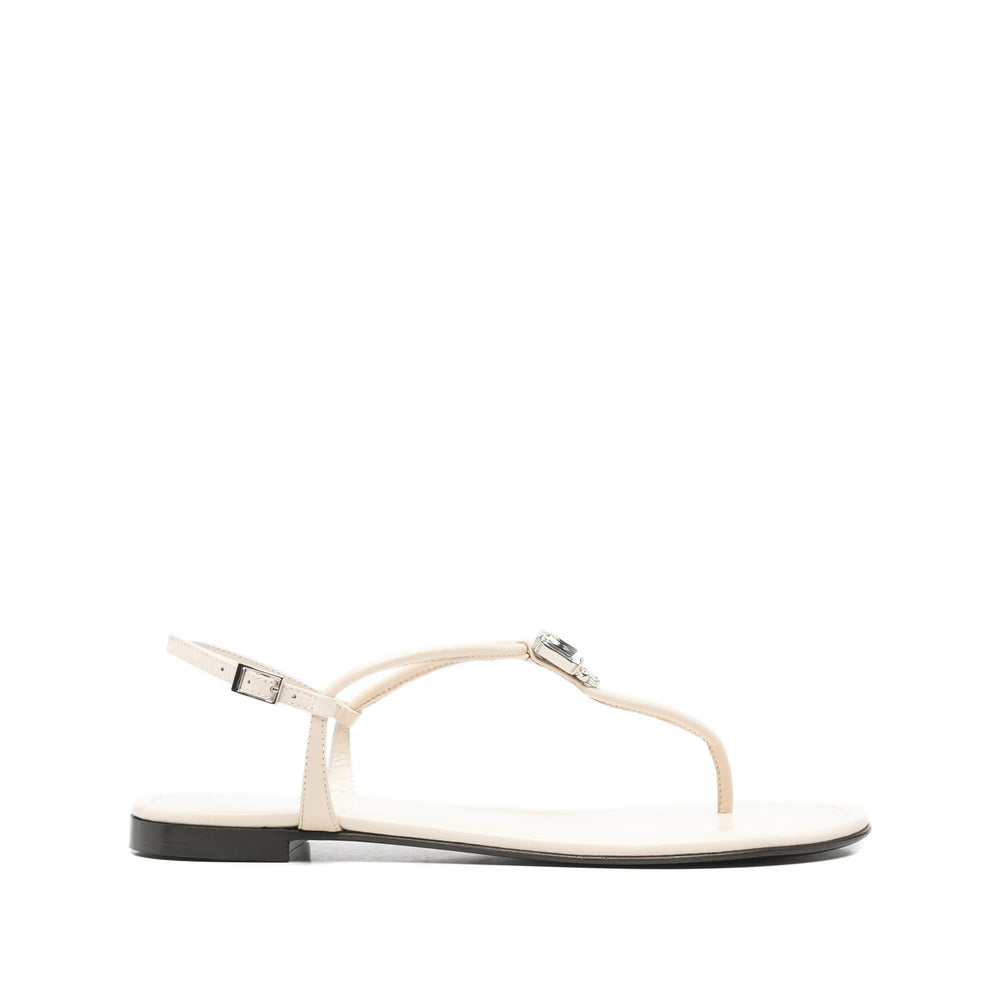 Subtle Buckle Flat