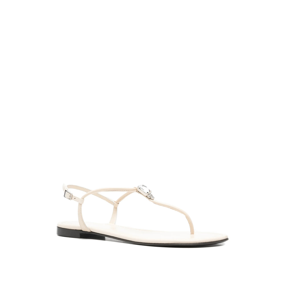 Subtle Buckle Flat