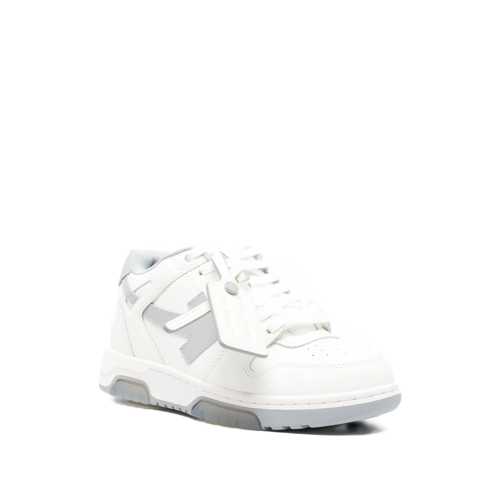 Clean White Lace Up