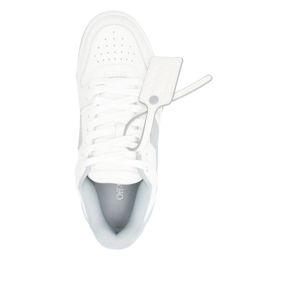 Clean White Lace Up