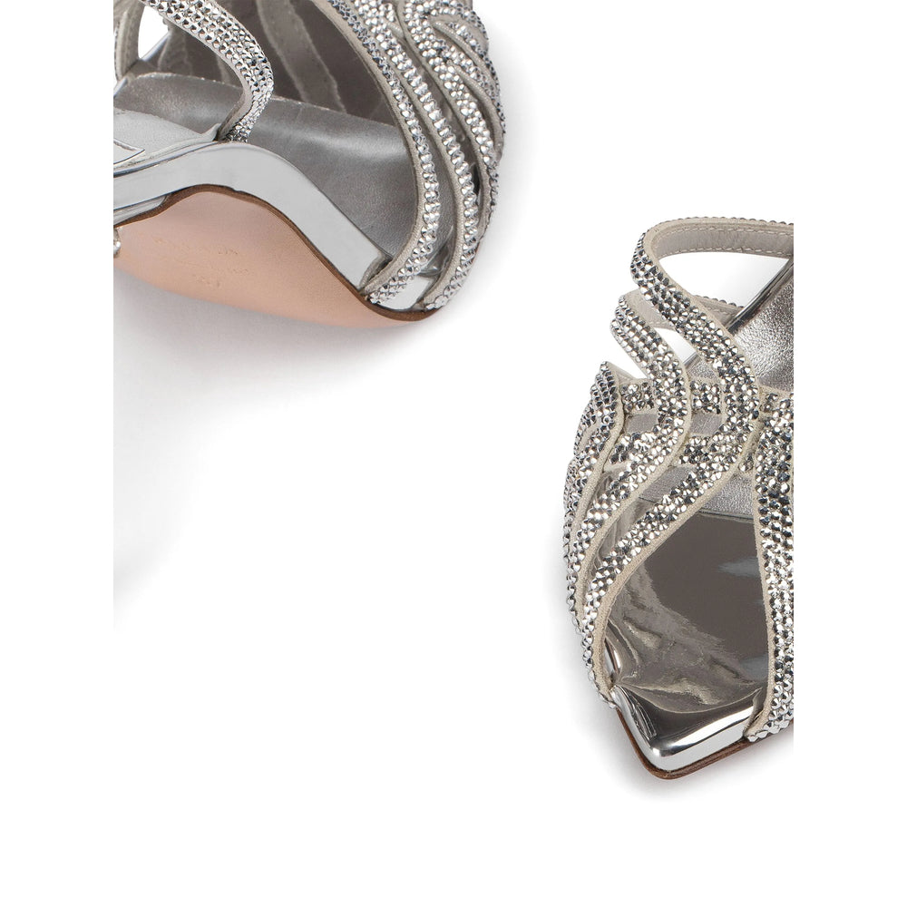 Crisp Uncaged Heel