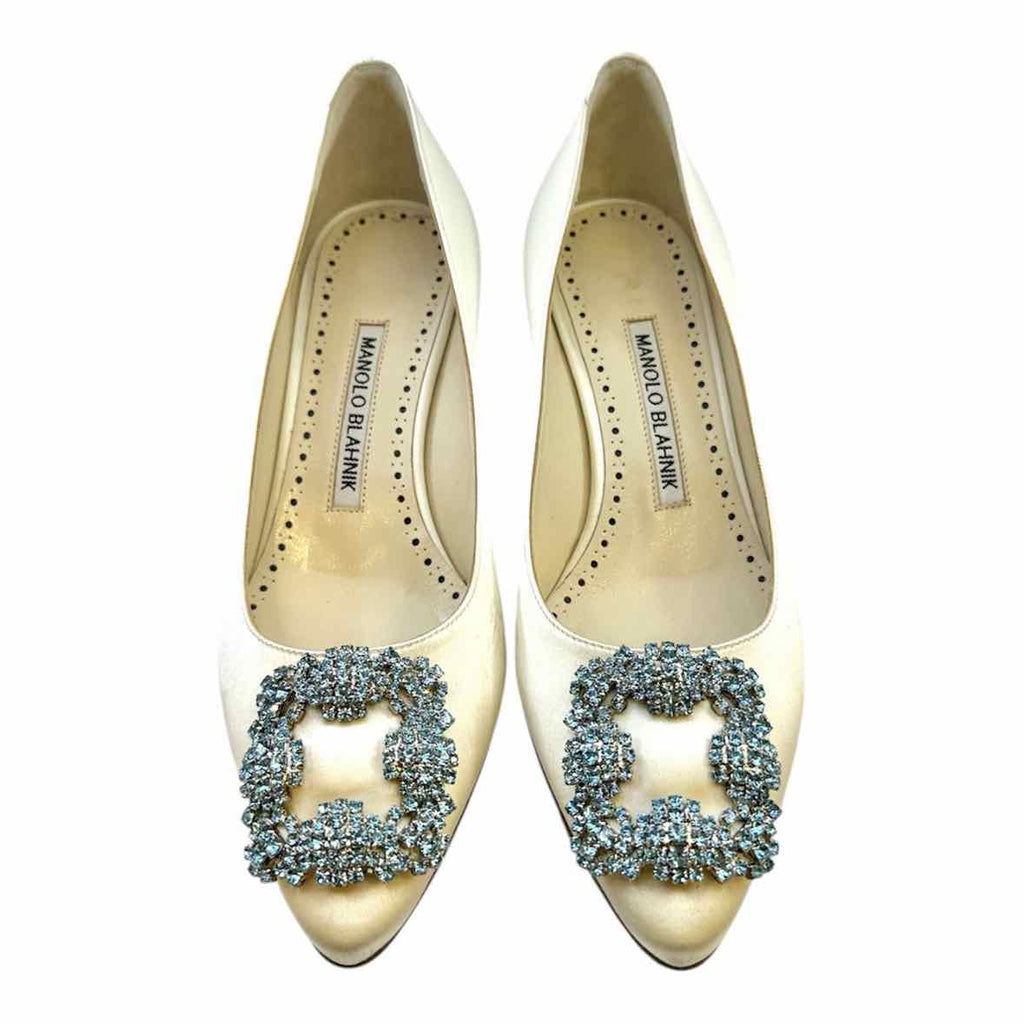 MANOLO BLAHNIK Hangisi Size 6 White, Blue Satin Solid Pumps