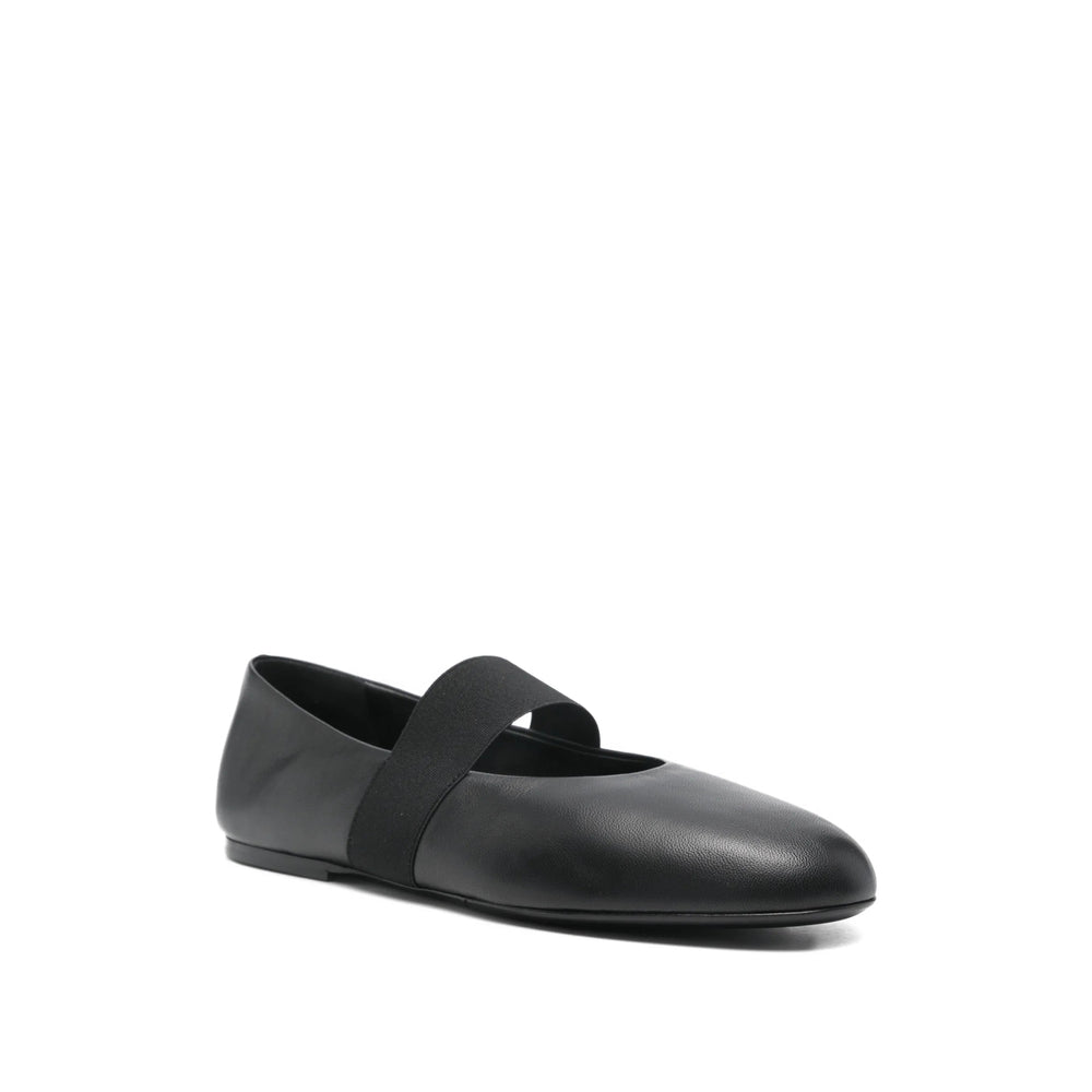 Shoes Co
