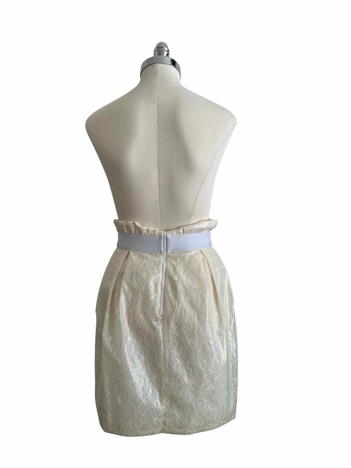DOLCE & GABBANA Size 4 Cream Lace Dress