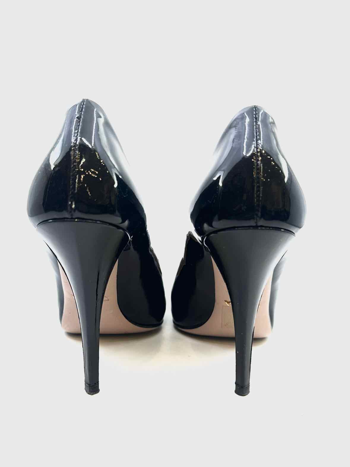 PRADA Size 6 Black Patent Leather Pumps