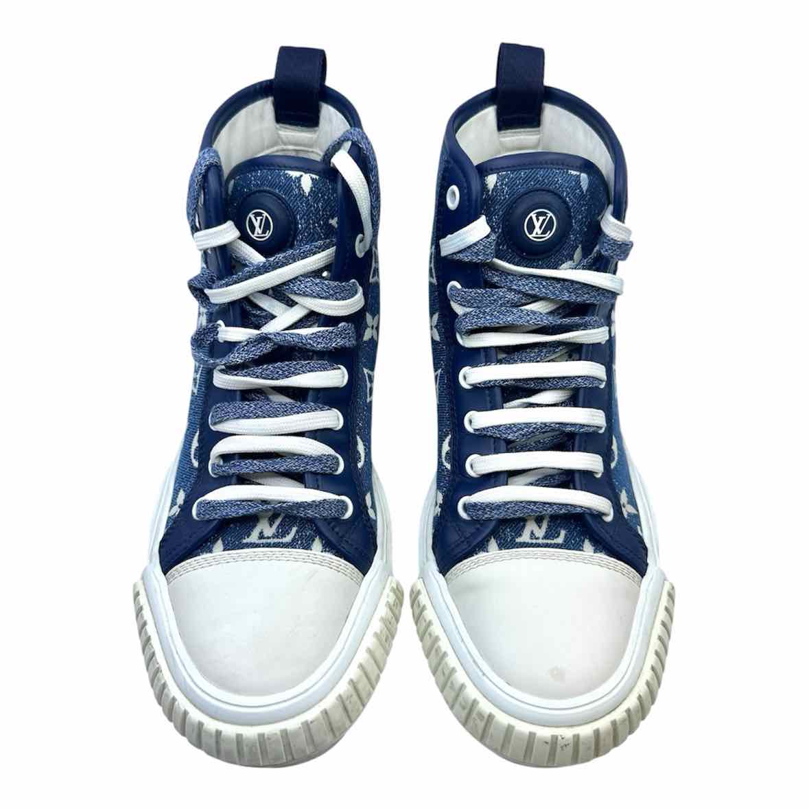 LOUIS VUITTON Size 8 Blue, white Denim Monogram Sneakers