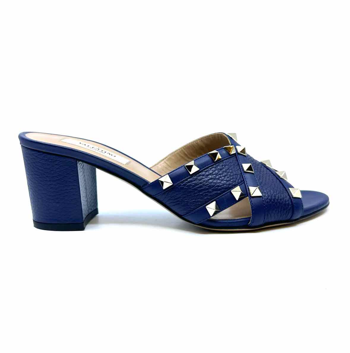 VALENTINO Rockstud Size 8 Navy Leather Solid Sandals