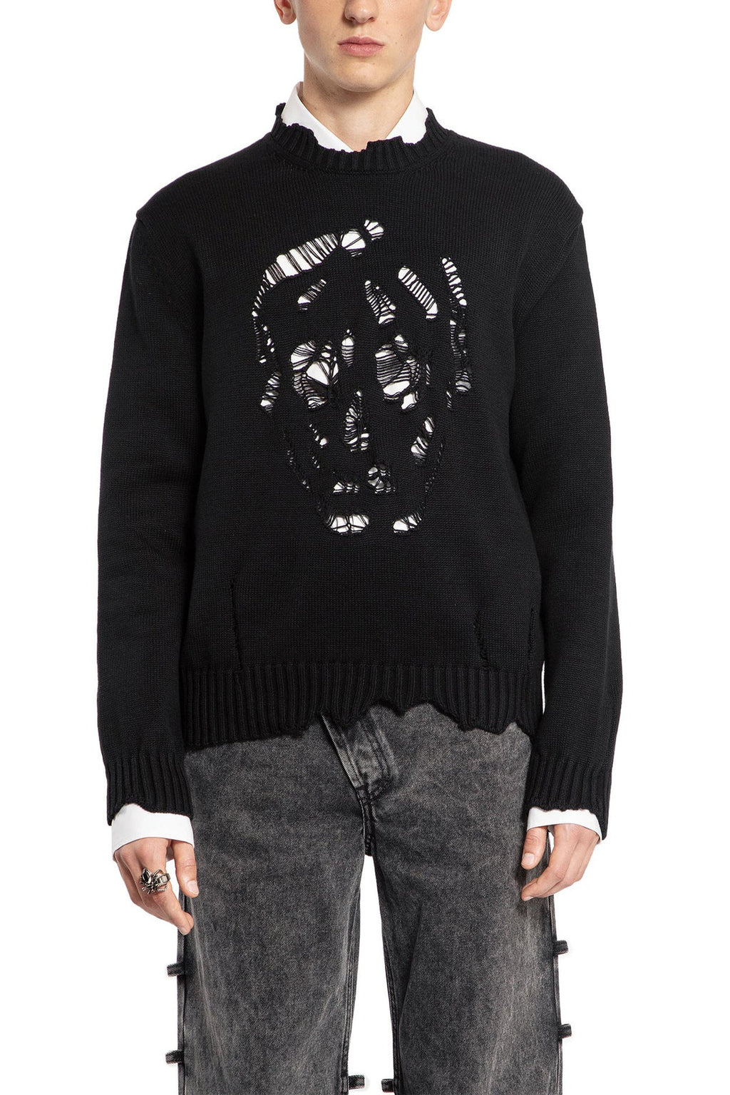 DISTRESSED SKULL JUMPER