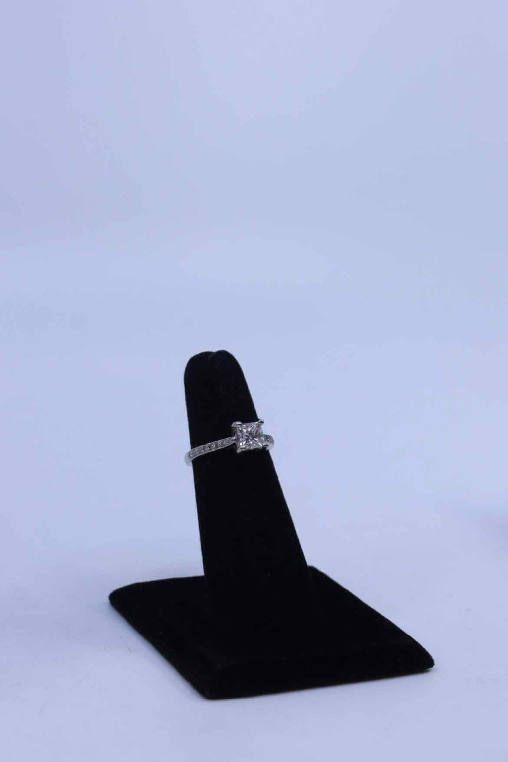Fine Jewelry White Gold Ring