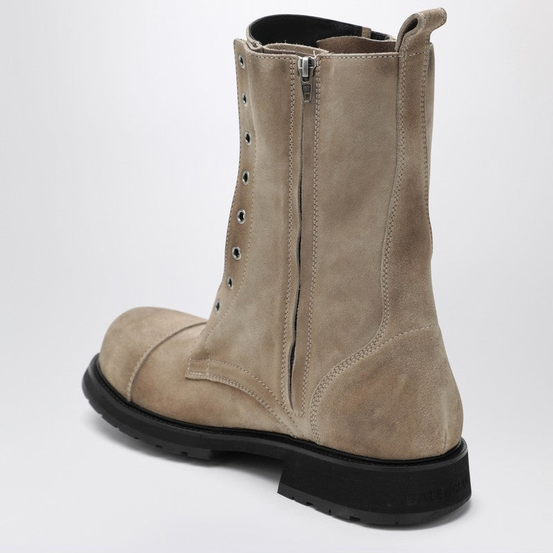Sand suede boots