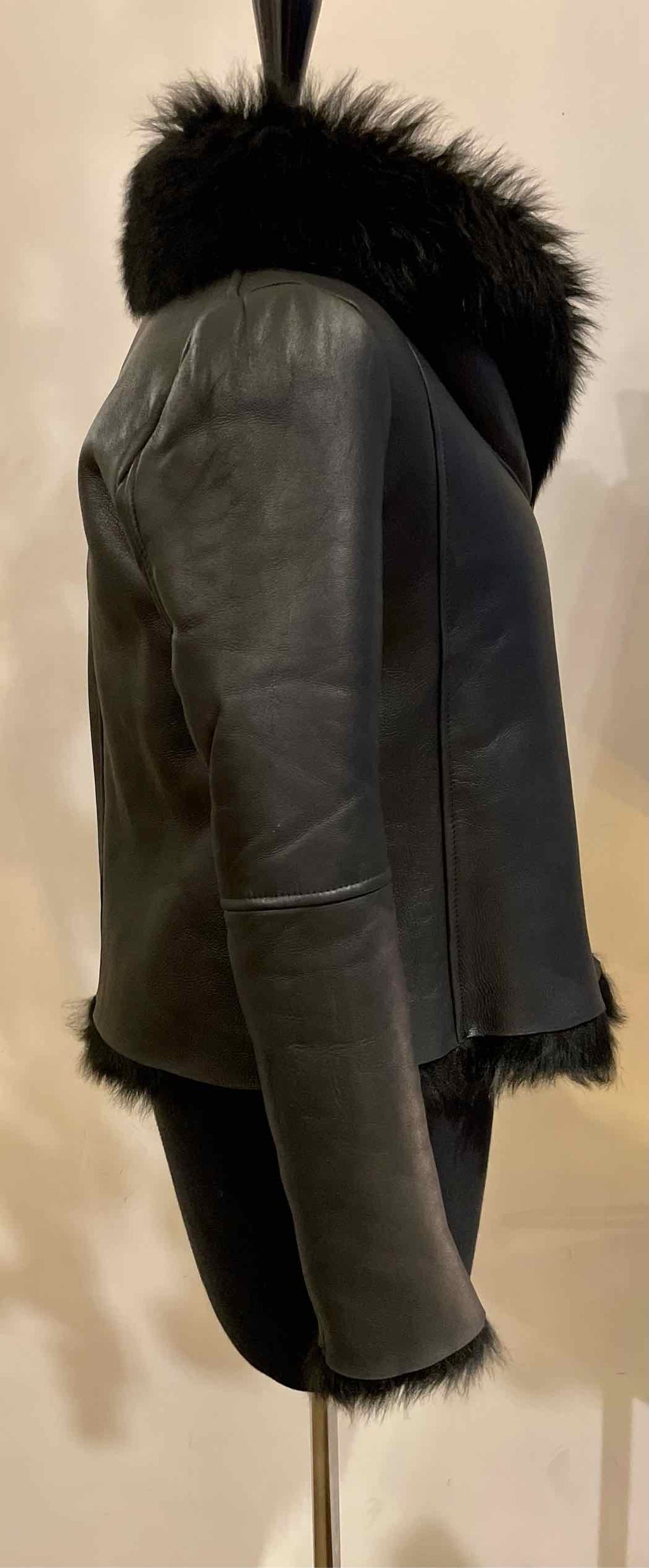 MICHELLE MASON Size 2 Black Leather Jacket