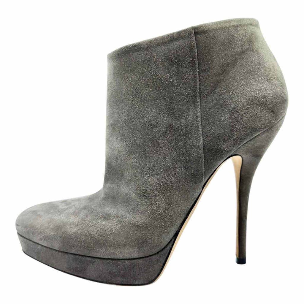 GUCCI Size 8.5 Grey Suede Solid Ankle Boot