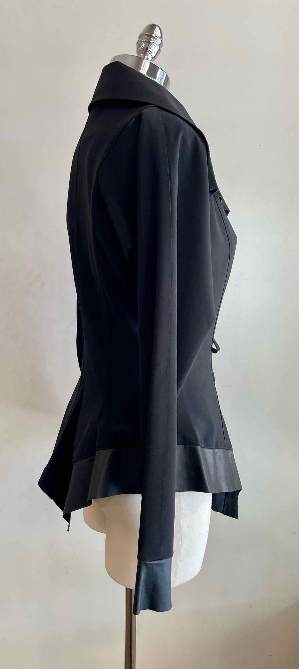 IVAN GRUNDAHL Size 4 Black Jacket