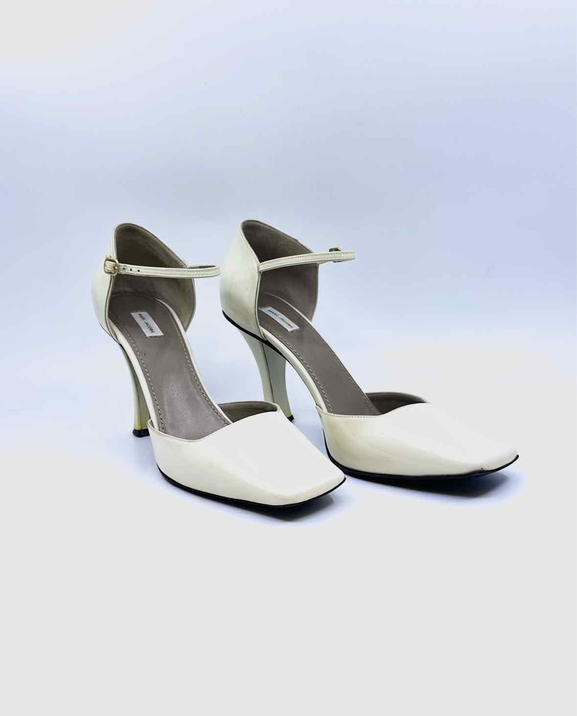 MARC JACOBS Size 8 Cream Patent Leather Solid Pumps