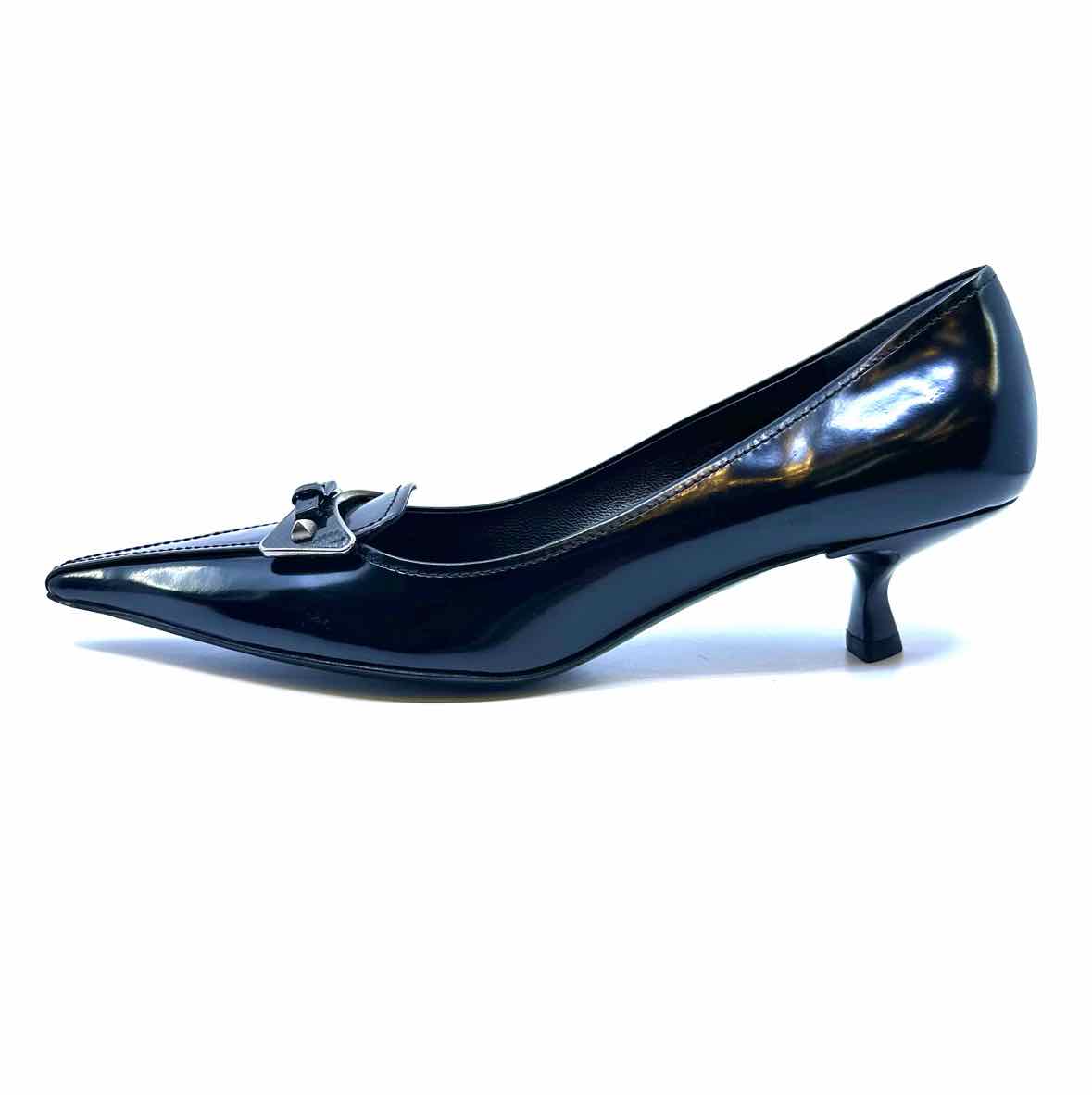 PRADA Size 5 Black Pumps