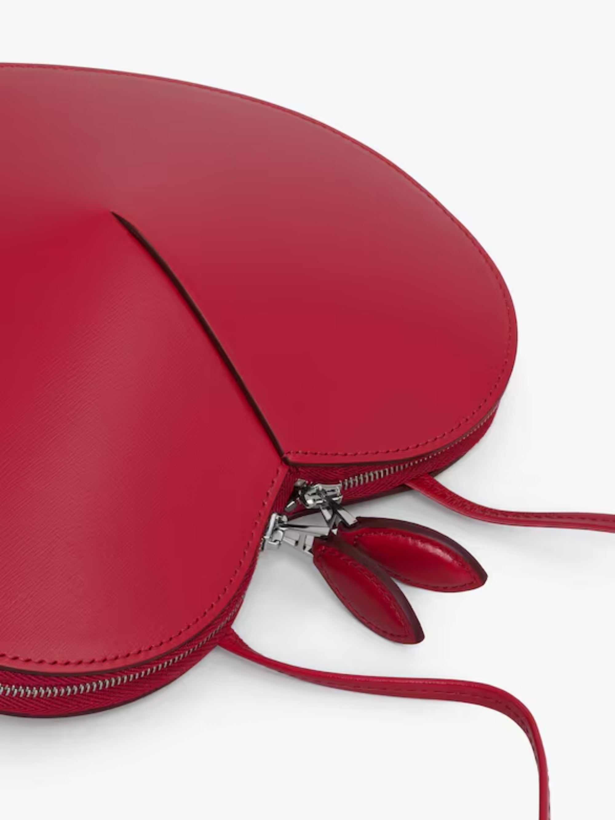 LE COEUR SHOULDER BAG LUX