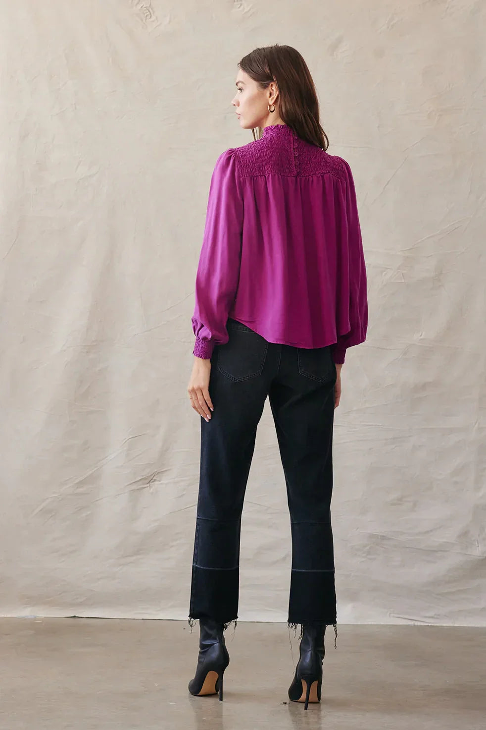 Bella Dahl Long Sleeve Smocked Blouse