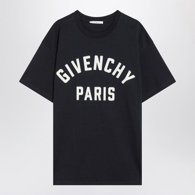 Navy short-sleeved T-shirt with logo