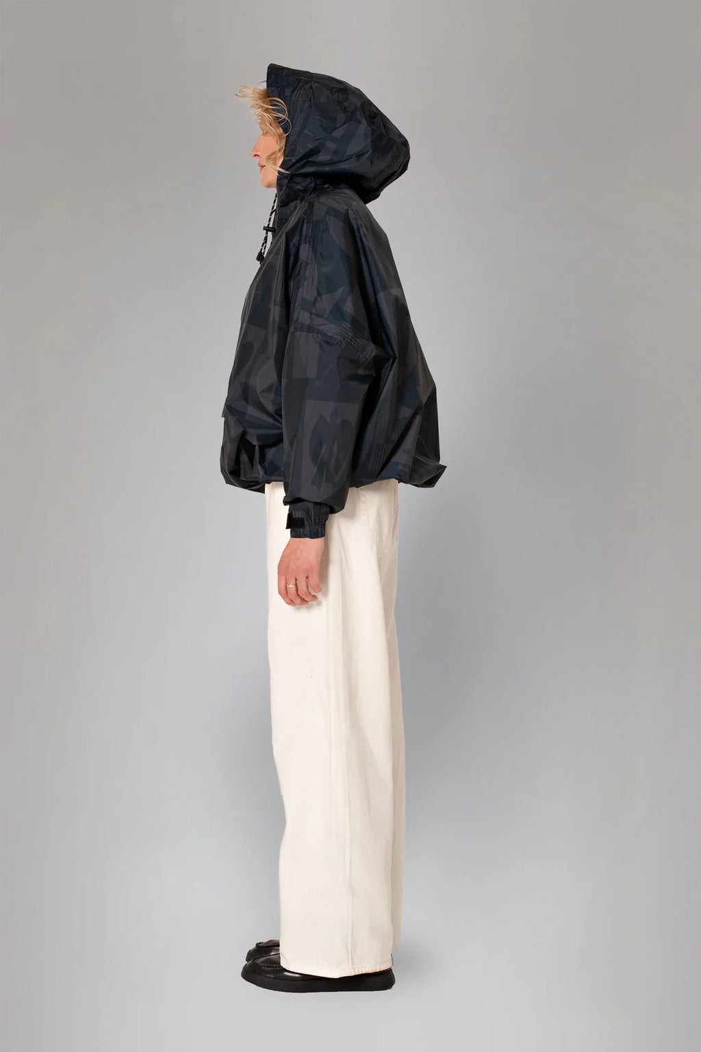 Rainkiss Anorak  in Back to Black