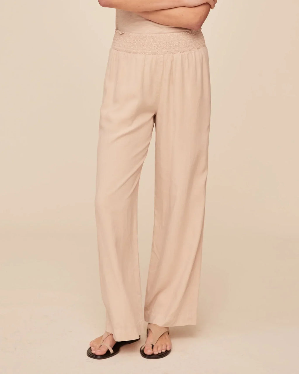 Bella Dahl Smoked Waist Wide Leg in Linen Sands