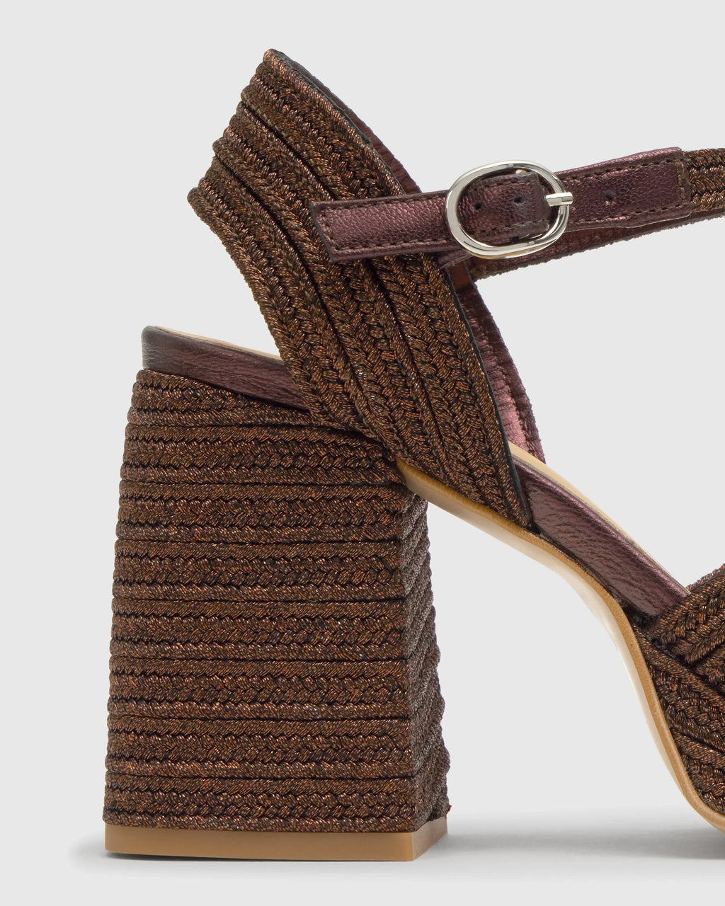 Castaner Valle in Brown