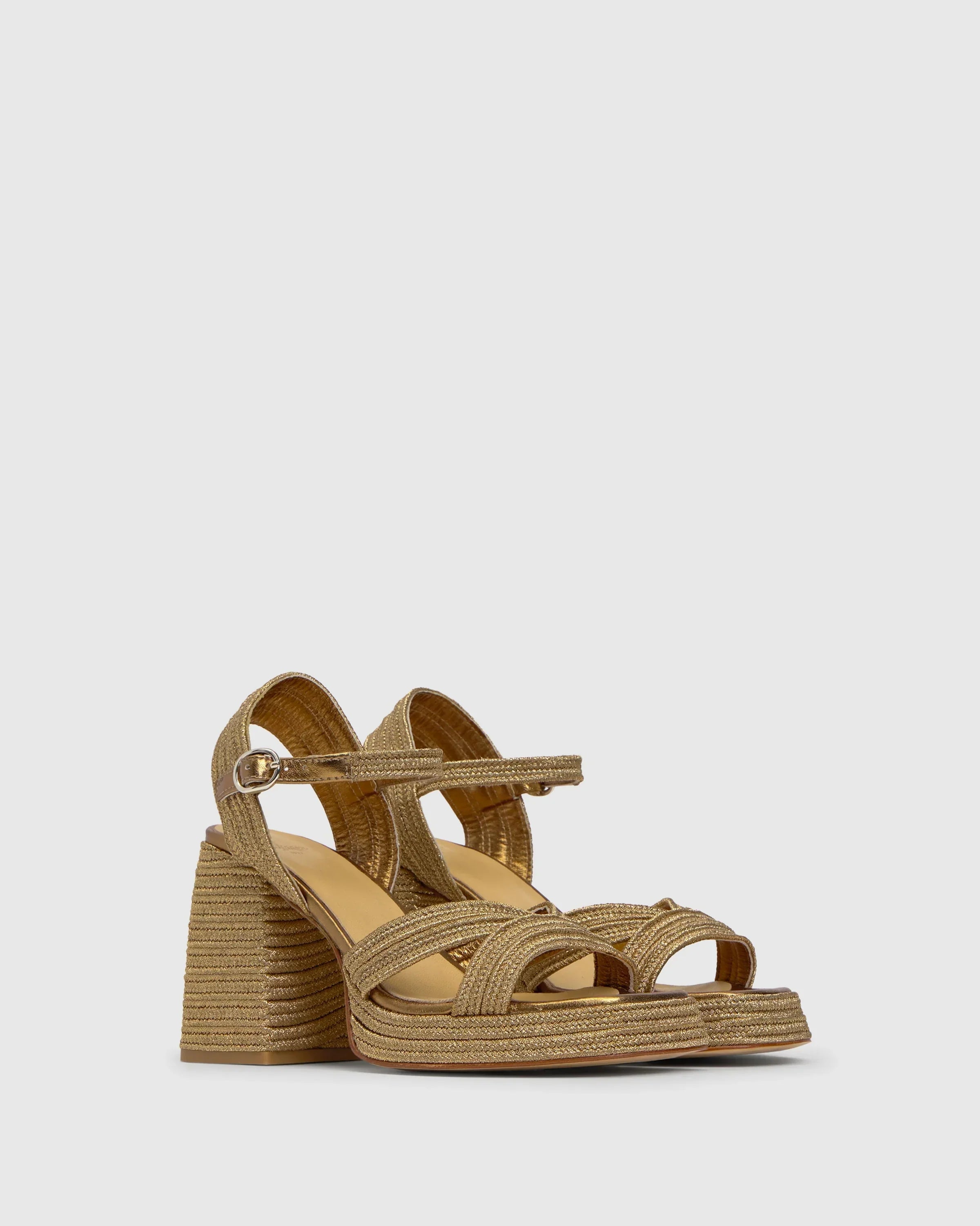 Castaner Valle in Old Gold