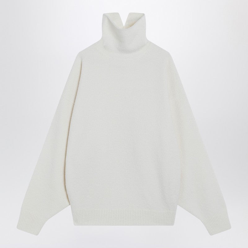 White turtleneck sweater in wool