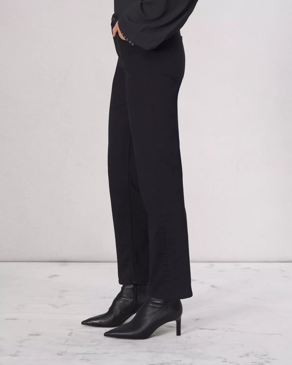 Rag & Bone Flexi Harlow Mid Rise Ankle Straight in Black