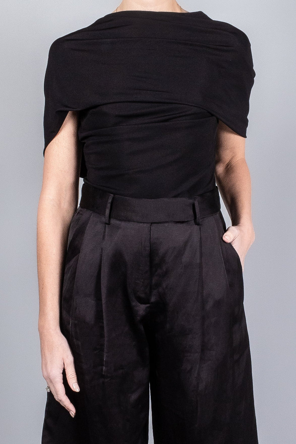 Esse Finesa Tailored Shorts