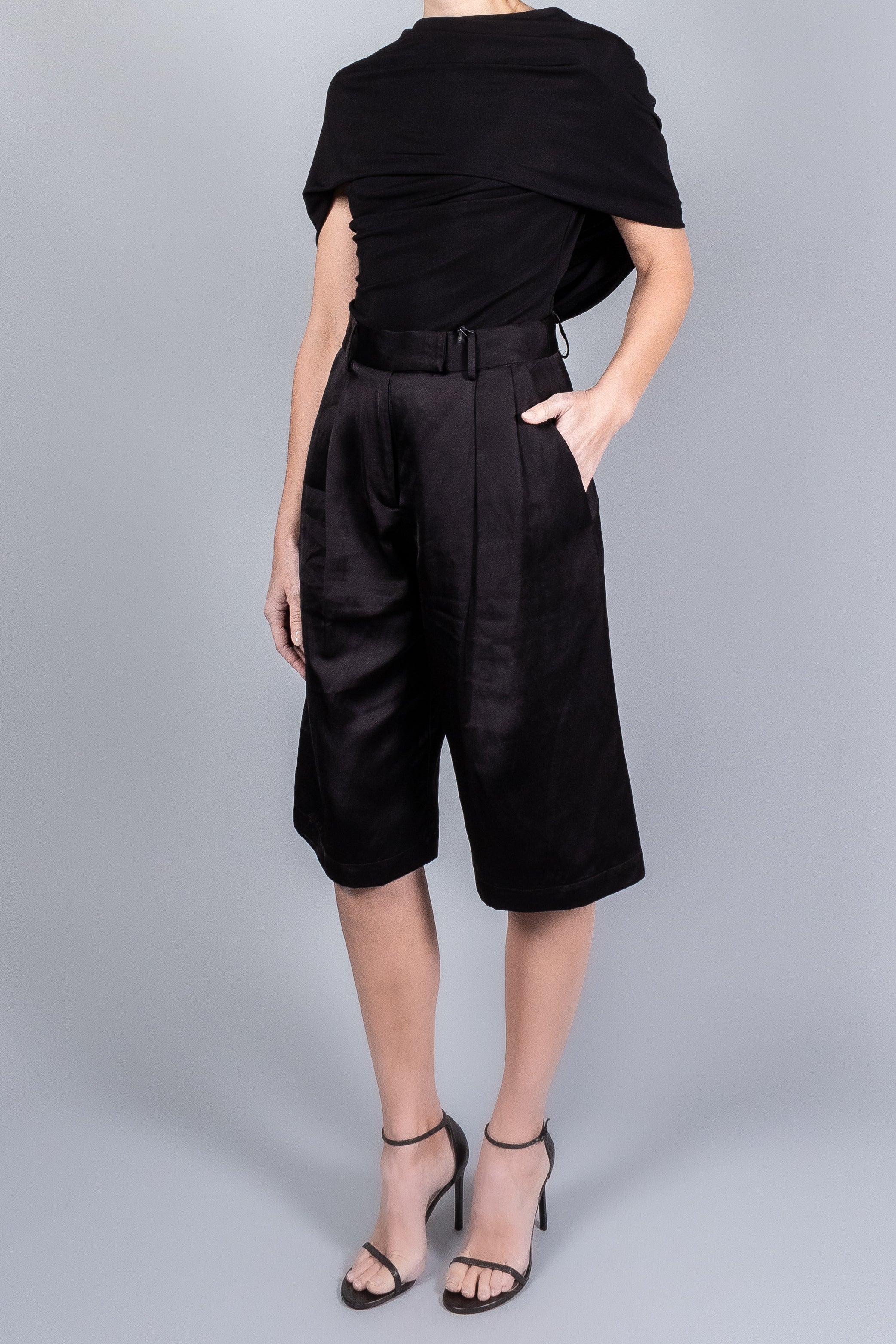 Esse Finesa Tailored Shorts