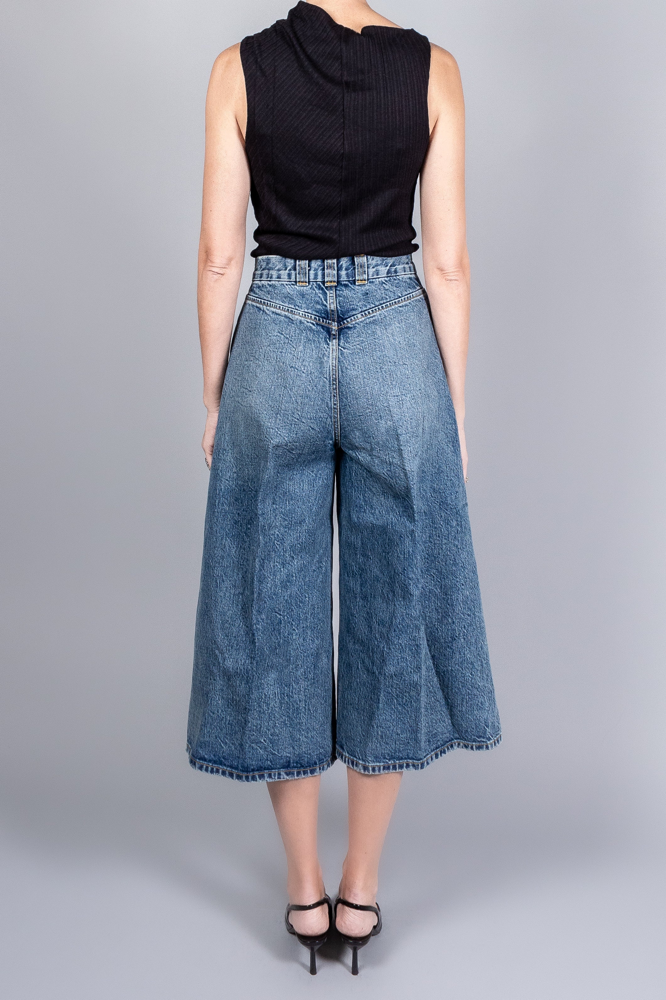 Ruadh Toga Sleeveless Top