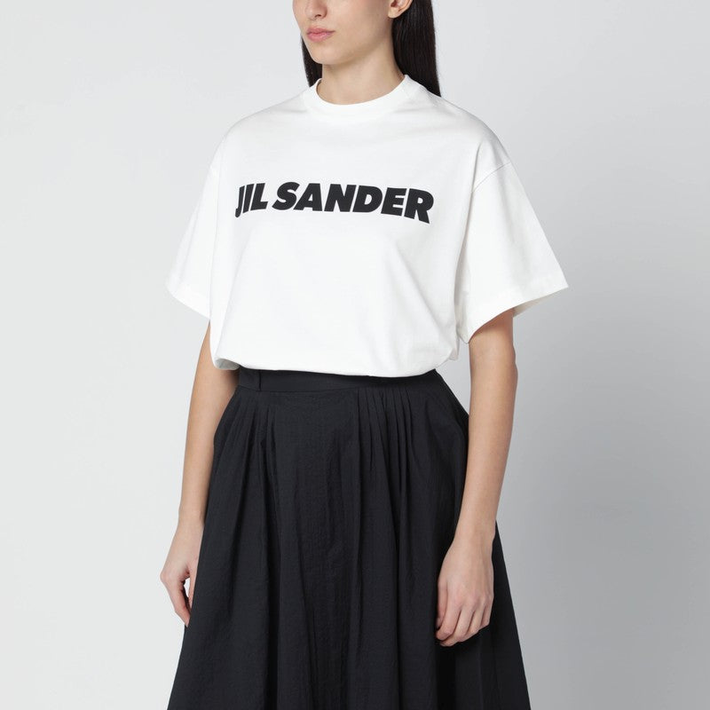 White wide t-shirt with logo
