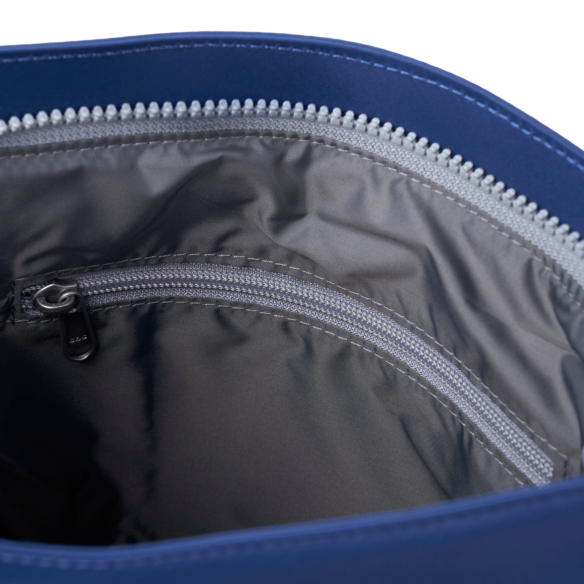 ROKA Kennington B Medium Recycled Nylon Bag | Crisp Blue
