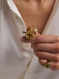 Tilly Sveaas Gold Moi + Toi Disc on Belcher Chain