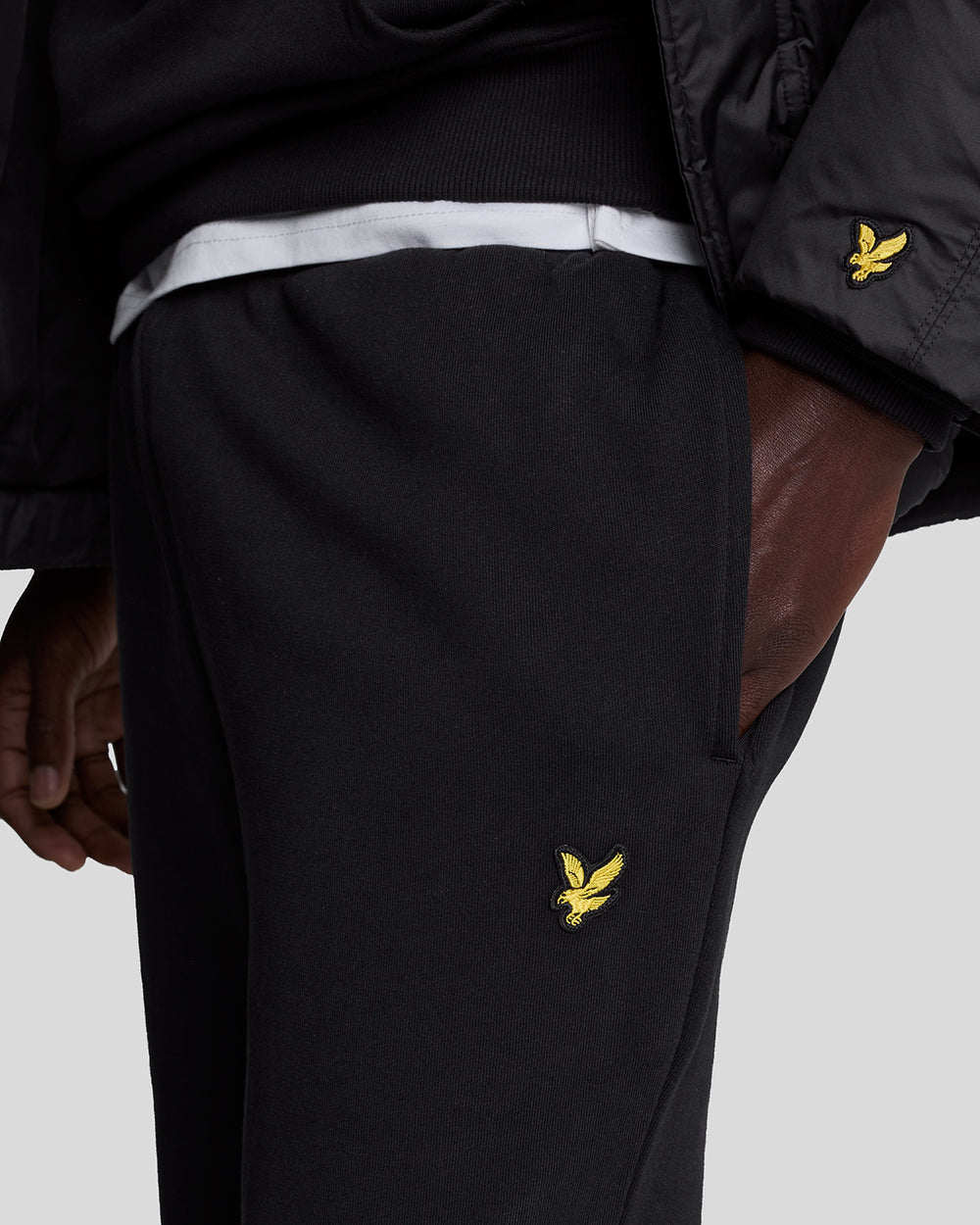 Lyle & Scott Mens Skinny Fit Cotton Joggers | Jet Black