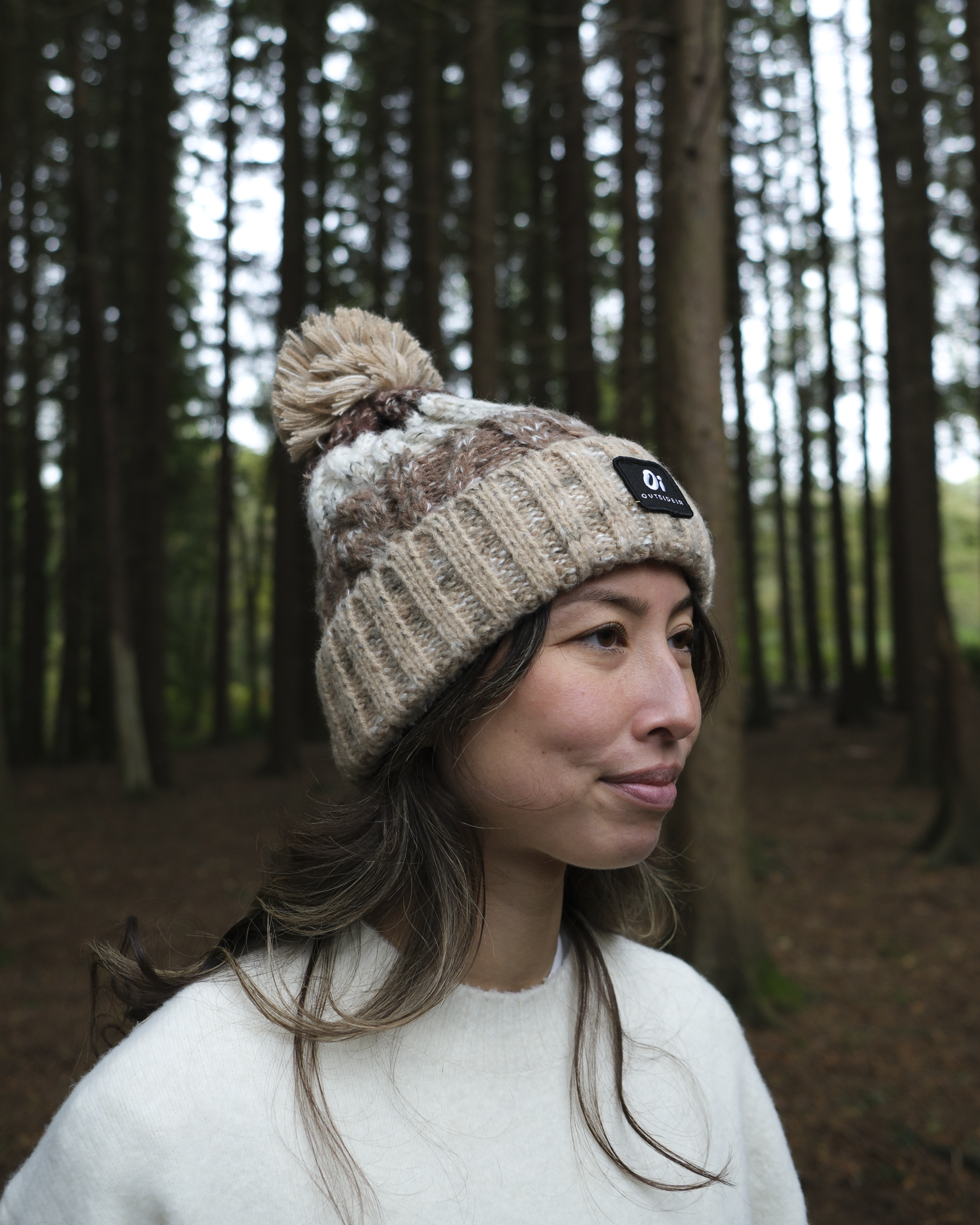 Outside In Pom Pom Hat | Chestnut Trail