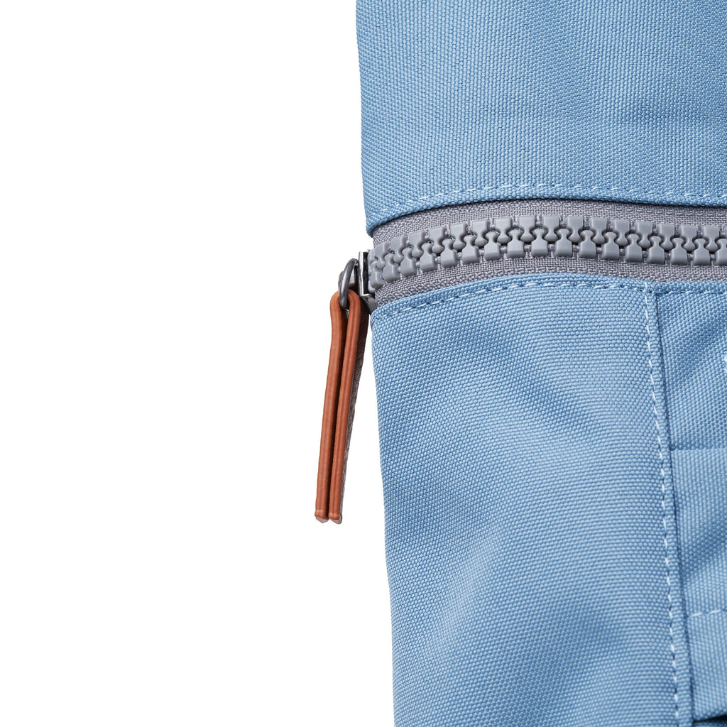 ROKA Finchley A Retro Blue Small Recycled Canvas Bag