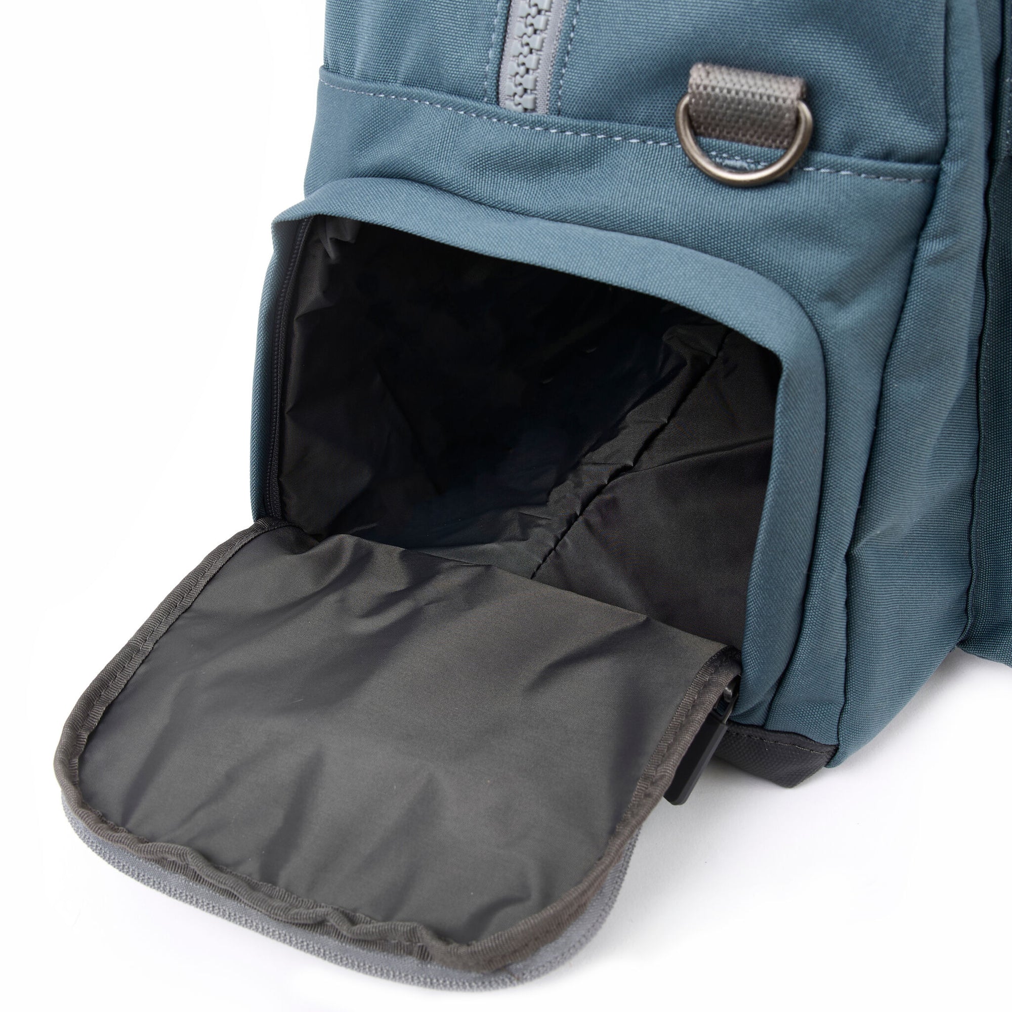 ROKA Gatwick Large Recycled Canvas Bag | Airforce