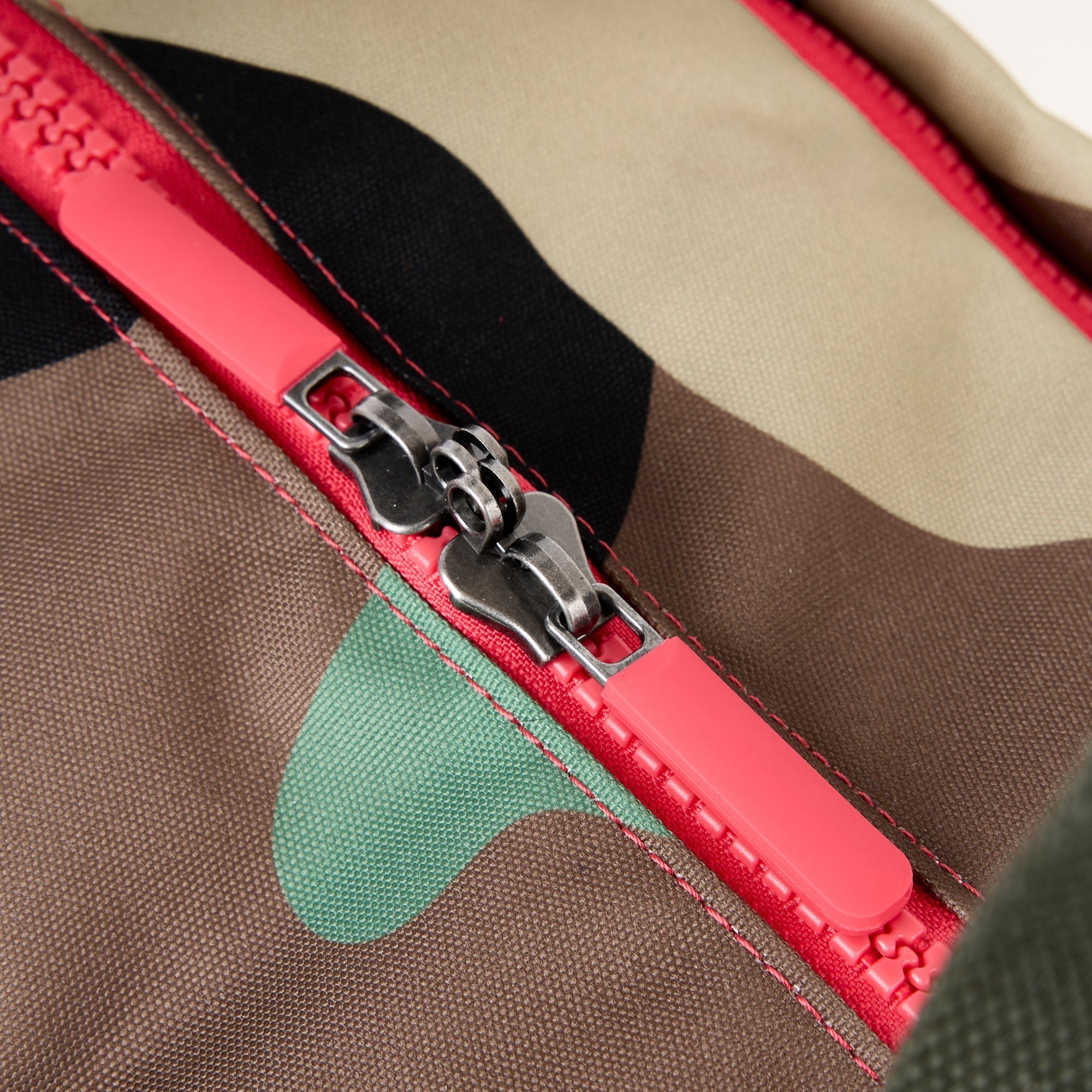 ROKA Gatwick Medium Recycled Canvas Bag | Vintage Camo