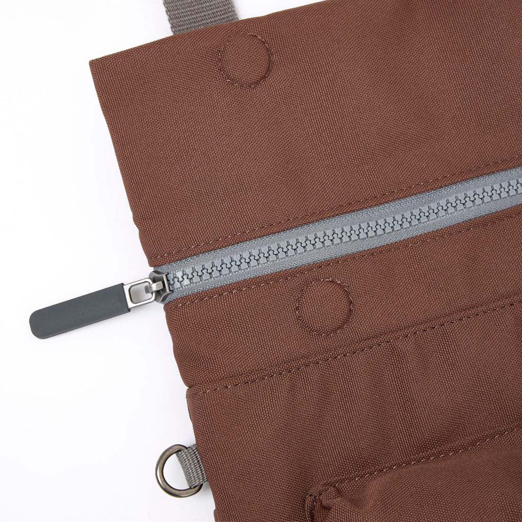 ROKA Stratford L Recycled Nylon Bag | Cocoa